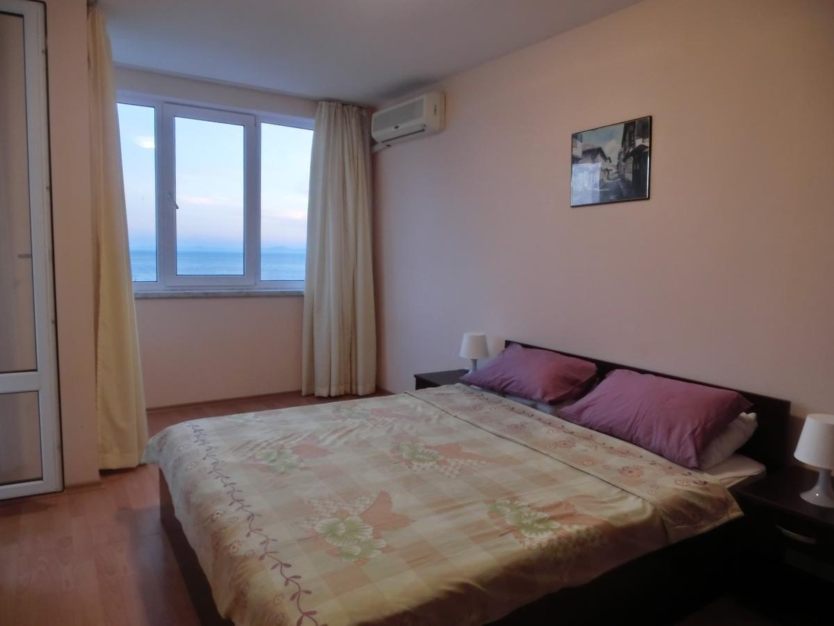 Sea View Crown Apartment On Complex With Pools And Beach, 스베티 블라스 외부 사진