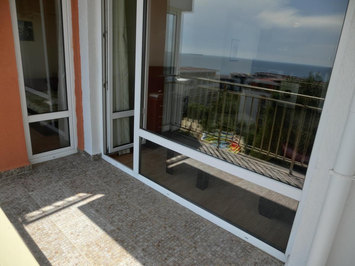 Sea View Crown Apartment On Complex With Pools And Beach, 스베티 블라스 외부 사진