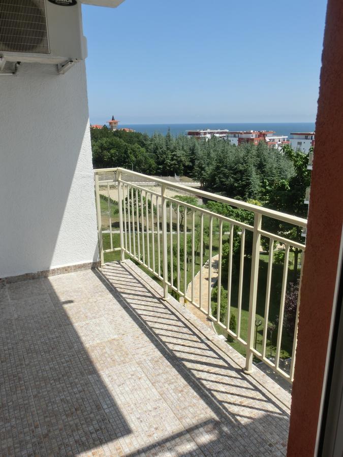 Sea View Crown Apartment On Complex With Pools And Beach, 스베티 블라스 외부 사진